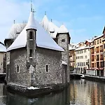 Hotel Mercure Annecy Sud 4*
