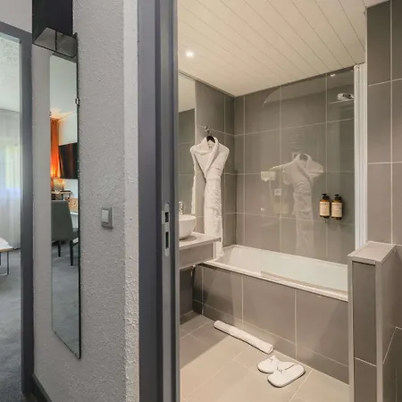 Mercure Annecy Sud 4*
