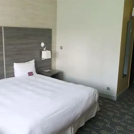 Mercure Annecy Sud Hotel 4*